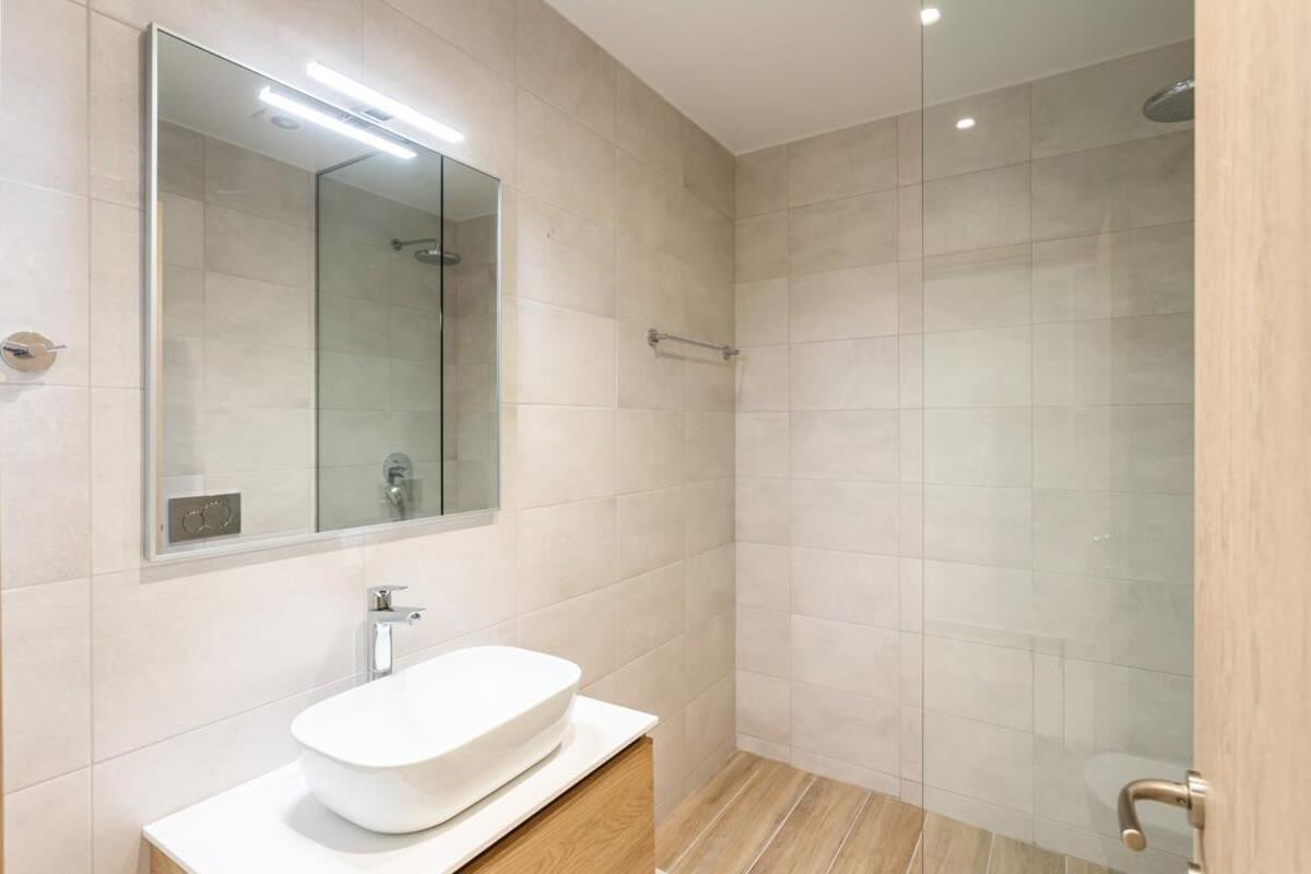 Athens Grec Suites - The Ultimate City Getaways In Dafni Екстериор снимка